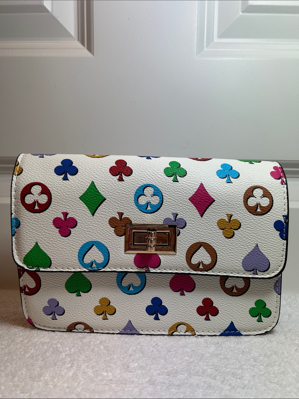 White Crossbody Bag in Playing Cards Suit Pattern 💎♠️❤️♣️ Faux Leather NWOT’S
